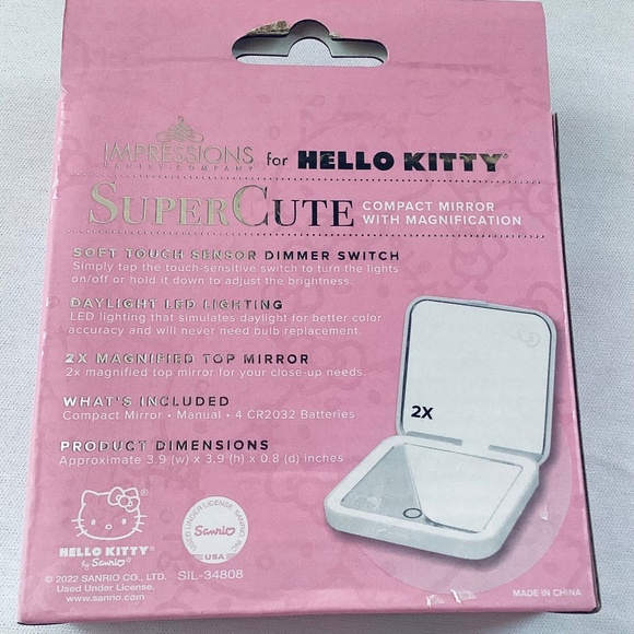 Hello Kitty Compact Mirror with Magnification. Brand New in a Box - Picture 4 of 4